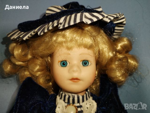 Колекционерска кукла порцеланова