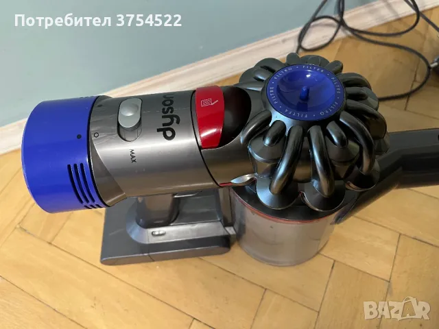 Dyson V8 SV10 Animal, снимка 16 - Прахосмукачки - 49131703