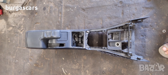 Подлакътник Mercedes B180 W245 - 60лв