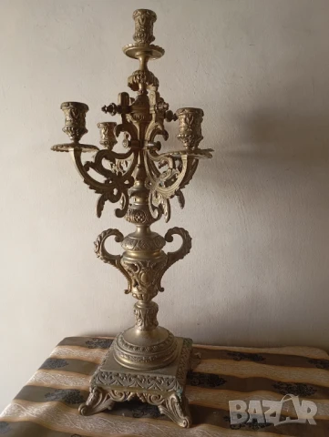 Бароков свещник