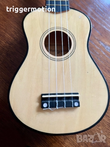 Оригинално Укулеле Martin Smith UK-212 Soprano Ukulele , снимка 8 - Струнни инструменти - 52752642