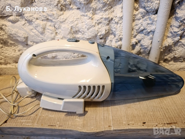 Акумулаторна прахосмукачка 