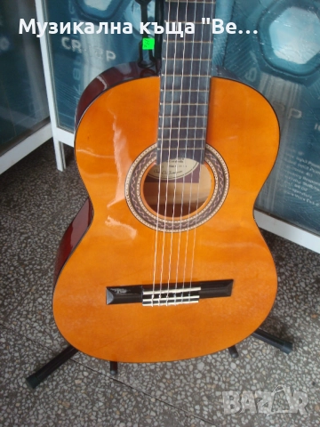 Класическа китара Valencia VC103 NAT, Размер 3/4, снимка 2 - Китари - 24706639