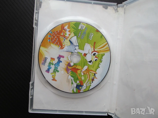 Великденска история DVD филм Зайчета яйца Великден Максуел Есмералда доставка яйца празник крал козе, снимка 2 - Анимации - 53524236
