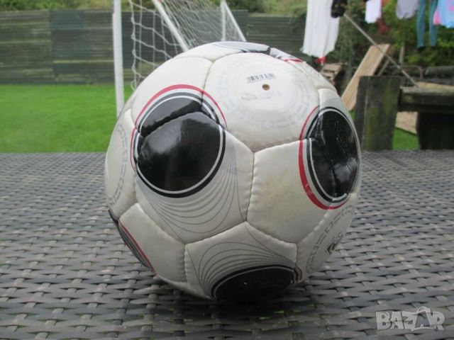 Кожена футболна топка Adidas Europass, UEFA Euro 2008, Светлосива, снимка 2 - Футбол - 45966961