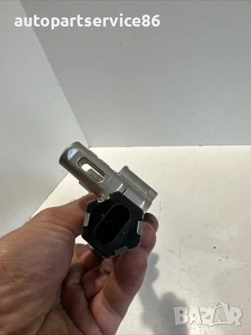 Горивна Рейка за Peugeot 3008 1.2T (2022) 65000 км 9811353880, снимка 2 - Части - 53591073