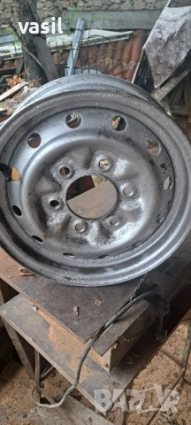 Метални джанти за 14 цола пт Мазда Б22 налични 5 бр.