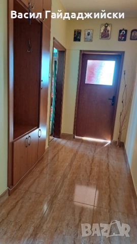 Продавам 2 етажа от къща,гараж със канал и изба, двор и навес , снимка 5 - Етаж от къща - 52918381