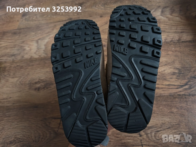 Дамски Маратони Nike Air Max 90, снимка 9 - Маратонки - 51998502
