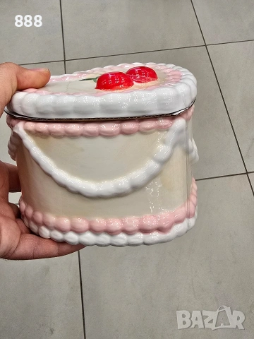 порцеланови кутии бурканчета торта с черешки, снимка 2 - Декорация за дома - 53096044