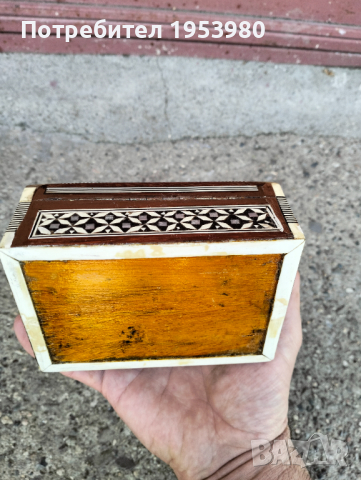 Кутия за бижута, снимка 4 - Антикварни и старинни предмети - 45006055