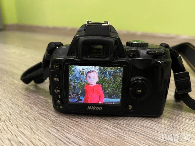 Фотоапарат Nikon D40, снимка 5 - Фотоапарати - 51922660