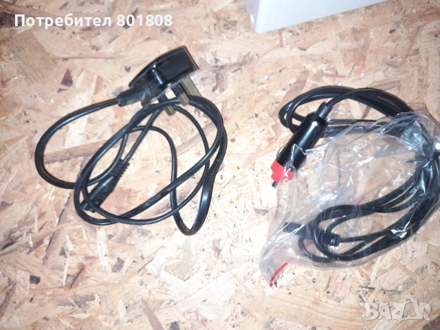 Мини хладилник 12V / 220V, снимка 5 - Хладилници - 51897249