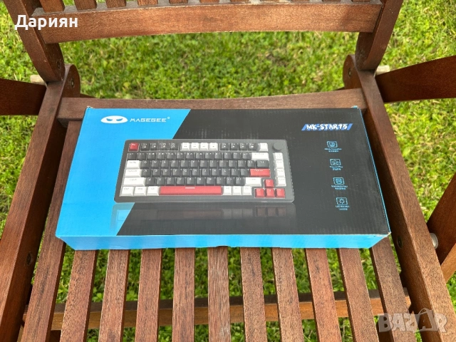 Механична Клавиатура MAGEGEE с Cheery MX Yellow / EVO Foam / 75%, снимка 2 - Клавиатури и мишки - 53353338