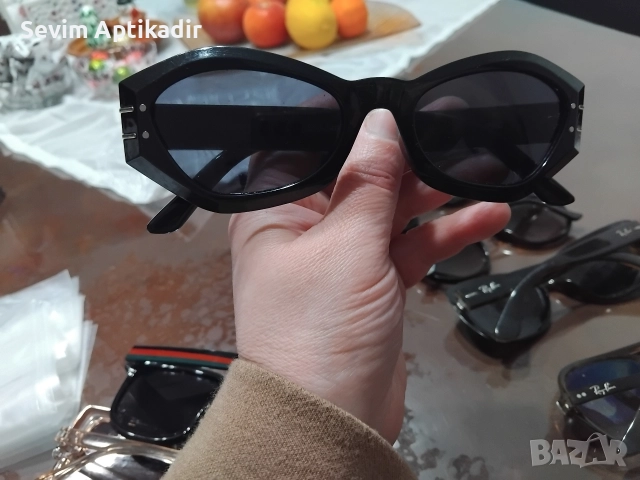 Оргинални маркови слънчеви очила на известни марки, снимка 11 - Слънчеви и диоптрични очила - 52850381