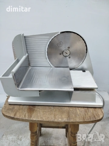 Слайс машина GRAEF - 130W , снимка 8 - Кухненски роботи - 53723530
