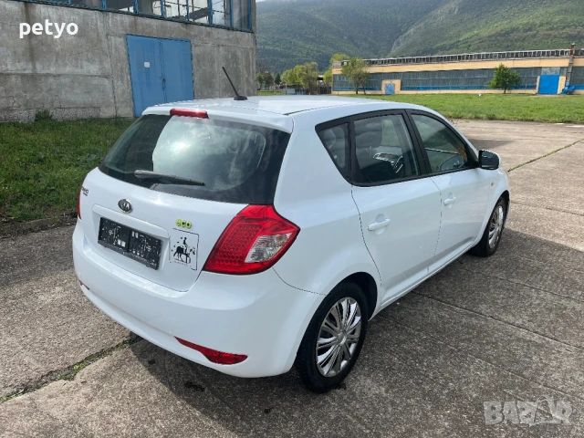 Киа сеед, снимка 5 - Автомобили и джипове - 50999182