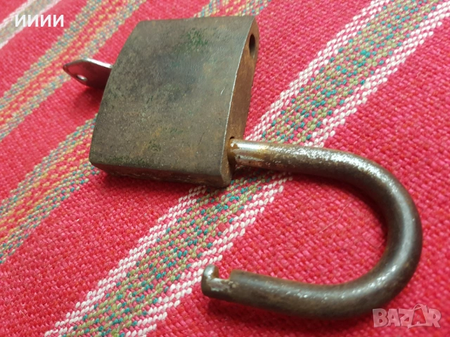 Стоманен катинар кофар , снимка 2 - Антикварни и старинни предмети - 53834094