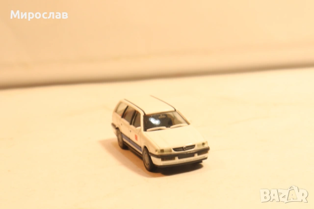 HERPA H0 1/87 VW PASSAT МОДЕЛ КОЛИЧКА, снимка 4 - Колекции - 54215636