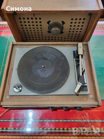 Ретро грамофон с касетофон – винтидж аудио система, снимка 4 - Антикварни и старинни предмети - 54292643