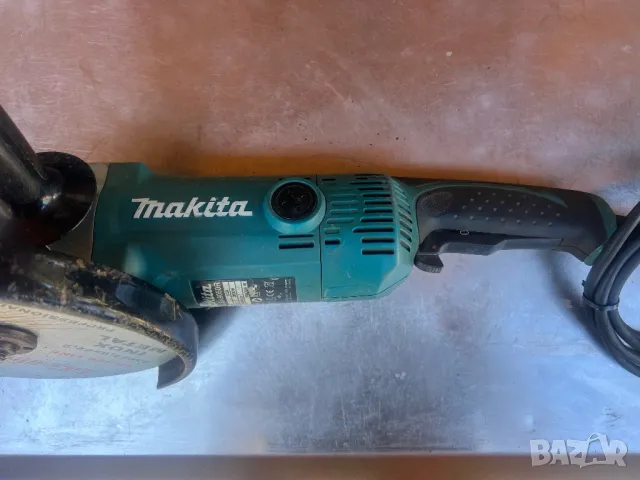 Продавам Ъглошлайф Makita GA9050 / 230 mm, снимка 2 - Други инструменти - 46852531