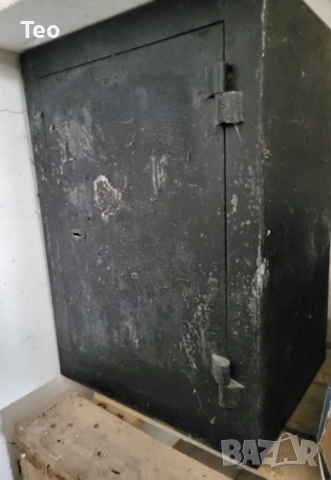 Сейф / Метална каса
