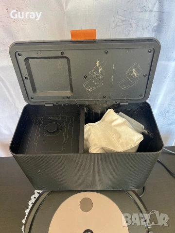 Прахосмукачка робот с моп iRobot Combo j5+, снимка 2 - Прахосмукачки - 53786222