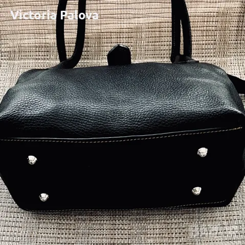 Модерна италианска кожена чанта с две дръжки, снимка 5 - Чанти - 49623462