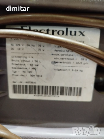 Хладилник ELECTROLUX на 12/220 V и gaz, снимка 4 - Хладилни чанти - 53741889