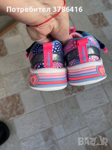 Детски маратонки Skechers heart lights , снимка 4 - Детски маратонки - 52019562