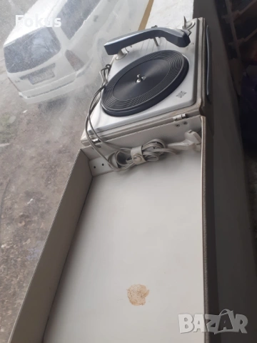 Винтич грамофон Телефункен Telefunken Musikus с куфарче, снимка 2 - Антикварни и старинни предмети - 53430095