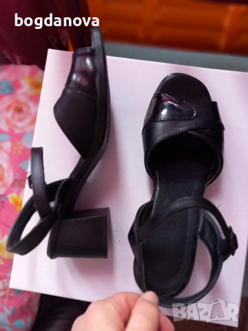 Летни елегантни черни сандали от естествена кожа с лак, 39 номер, снимка 6 - Сандали - 53985863
