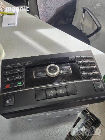 CD player за MERCEDES BENZ W212 A2129003708 A2129018702 A2129028403 BE9013