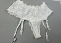 Нови бели дантелени полупрашки с вградени жартиери, снимка 8