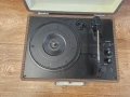 Грамофон в куфарче Crosley Cruiser Deluxe CR8005D – Bluetooth & Vintage Style, снимка 7