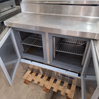 Хладилна маса със салат бар, снимка 2 - Обзавеждане на кухня - 45070305