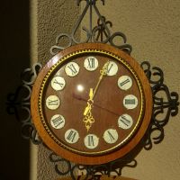 Vintage кварцов часовник Янтар . , снимка 2 - Стенни часовници - 45686732