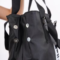Спортно-елегантна дамска чанта за през рамо в стилен дизайн, снимка 2 - Чанти - 45763329