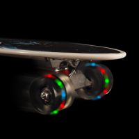 Скейтборд /пениборд със светещи колела, снимка 9 - Скейтборд, ховърборд, уейвборд - 45388629