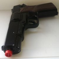 Метален полицейски пистолет GONHER Made in Spain, снимка 4 - Други ценни предмети - 45450024