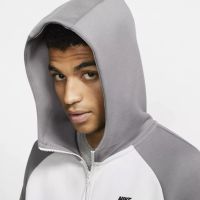 Мъжко горнище Nike Tech Fleece Grey/White - размер XL, снимка 2 - Спортни дрехи, екипи - 45880426