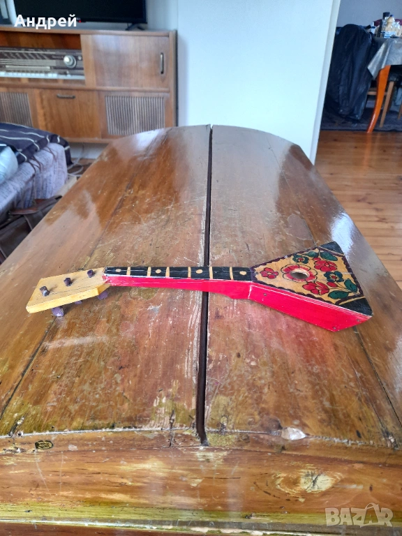 Стара дървена китара сувенир, снимка 1