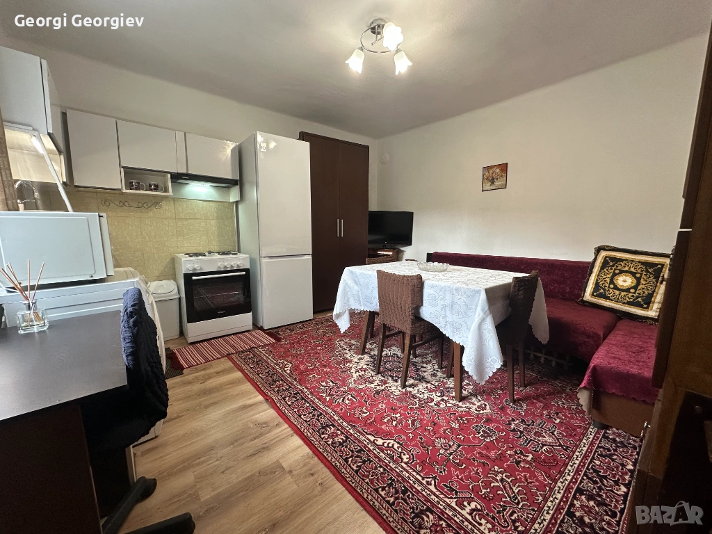 Къща под наем в широкия център на Варна, снимка 1