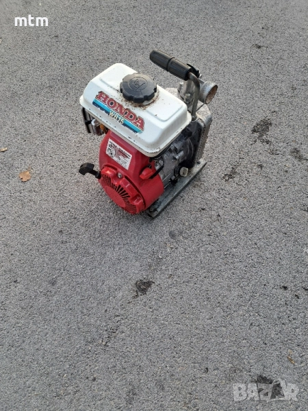 помпа за вода хонда , снимка 1