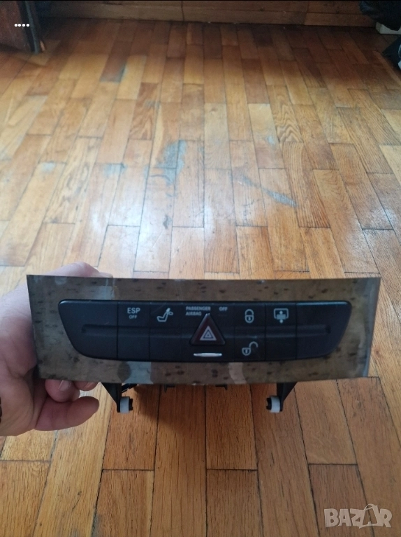 Централна конзола с бутони за Mercedes E-class W211, снимка 1