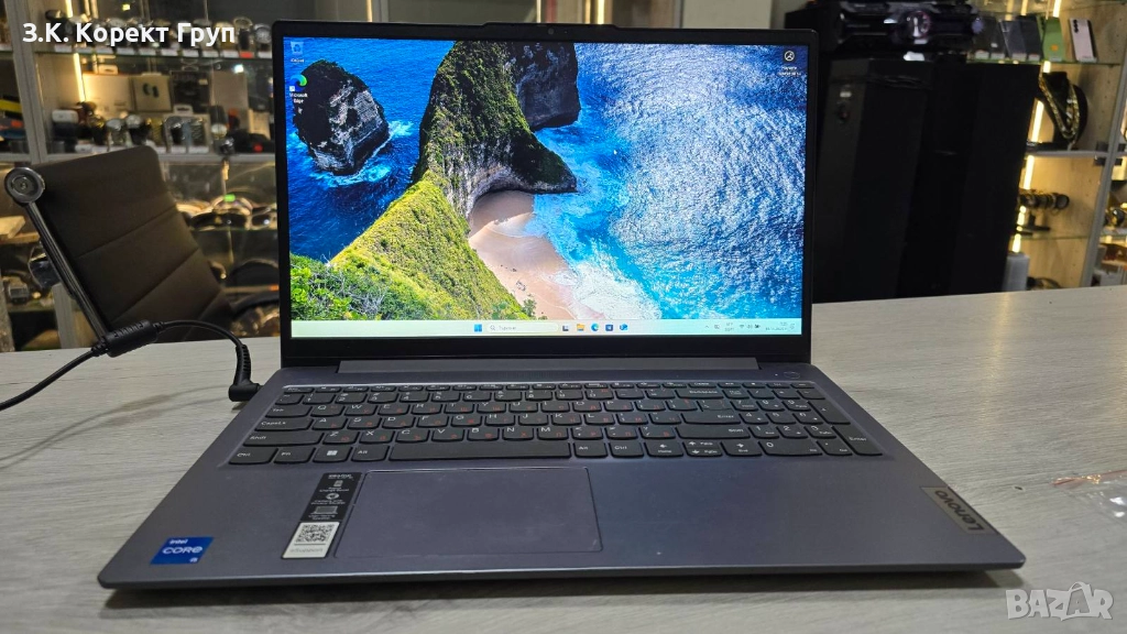 Лаптоп Lenovo IdeaPad Slim 3, снимка 1