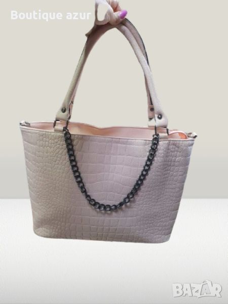 Изисканост и удобство в едно: Дамска чанта със синджир, снимка 1