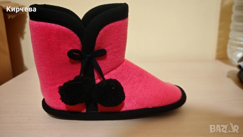 Детски домашни пантофки ( 2 бр.32 / 1 бр 34 / 1 бр 30), снимка 1