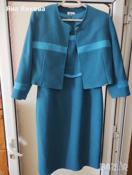 Стилен костюм от две части - рокля и късо сако, размер 46 , снимка 1