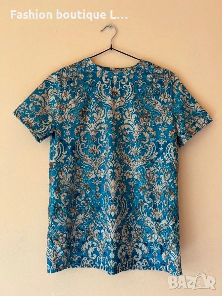 Тюркоазена тениска с уникален десен М размер 💚🩵💙, снимка 1